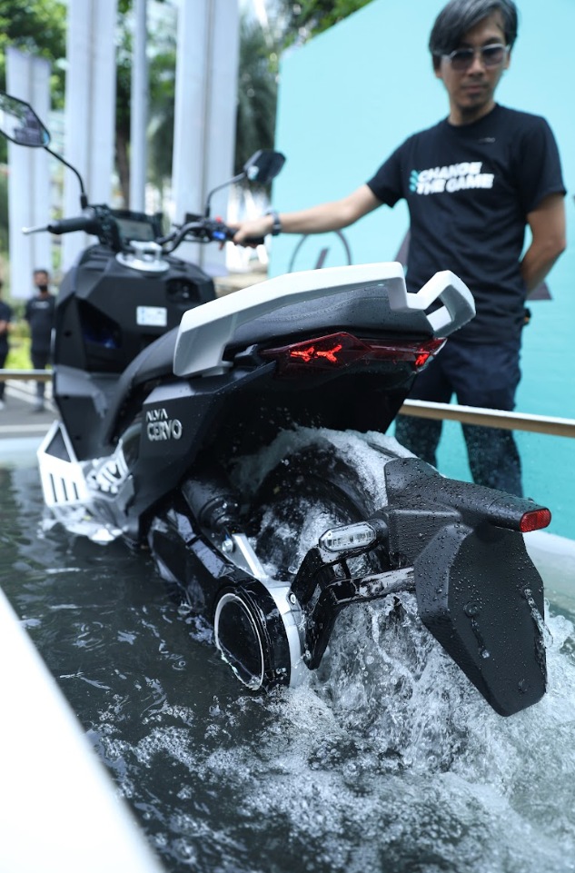 sepeda motor listrik terbaik