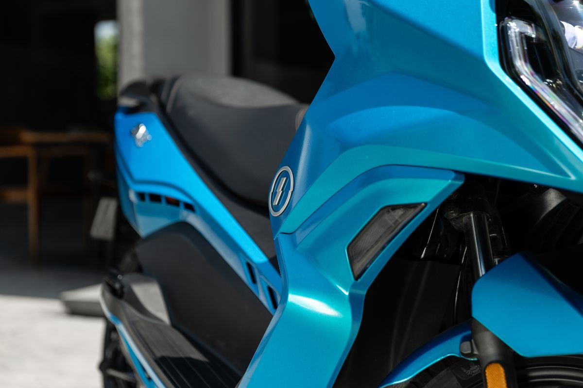 Riding Aman ala ALVA: Garansi Hingga 3 Tahun, Tempat Service, dan Suku Cadang Motor Listrik Yang Mudah Ditemukan
