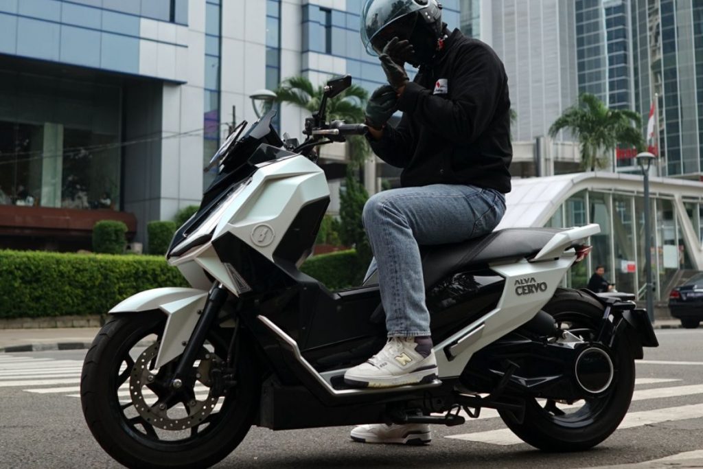 Cek subsidi motor listrik