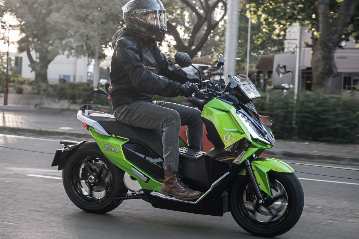 3 Rekomendasi Motor Listrik Keren untuk Aktivitas di Bulan Puasa