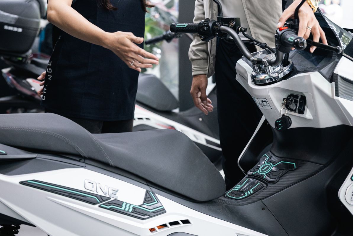 Beli Motor Listrik ALVA Makin Untung dengan Promo THR!