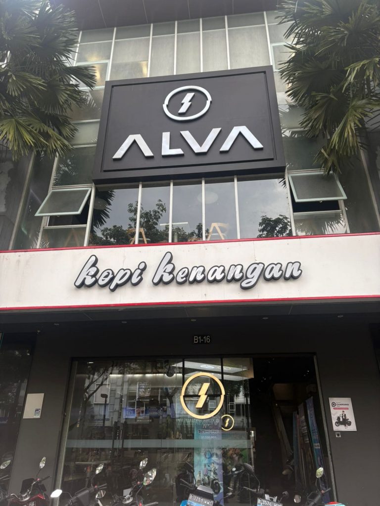 ALVA Experience Center South City